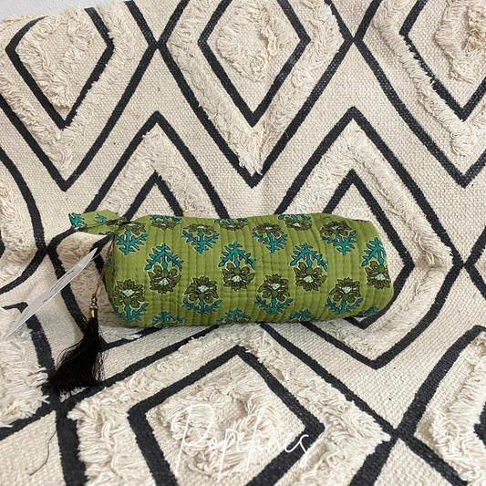 Estuche pequeño verde