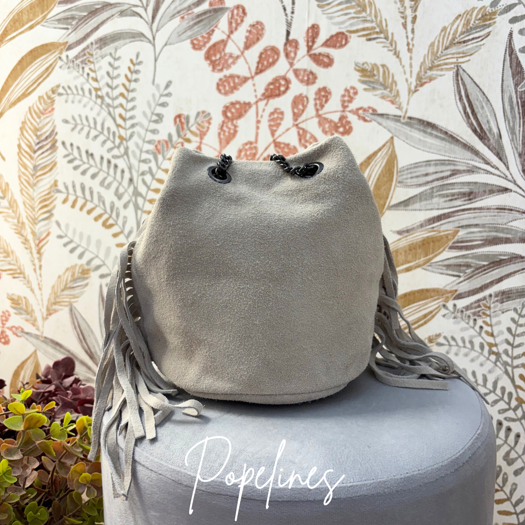 Bombonera flecos beige.