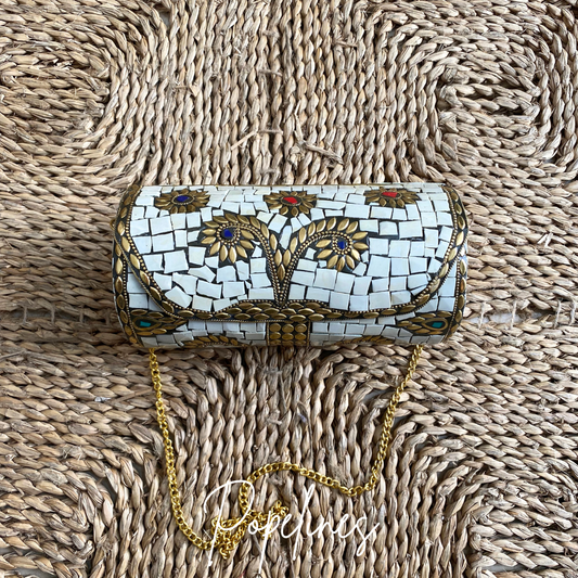 Bolso latón forma redonda