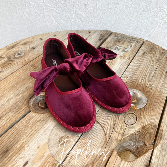 Manoletinas lazo vino