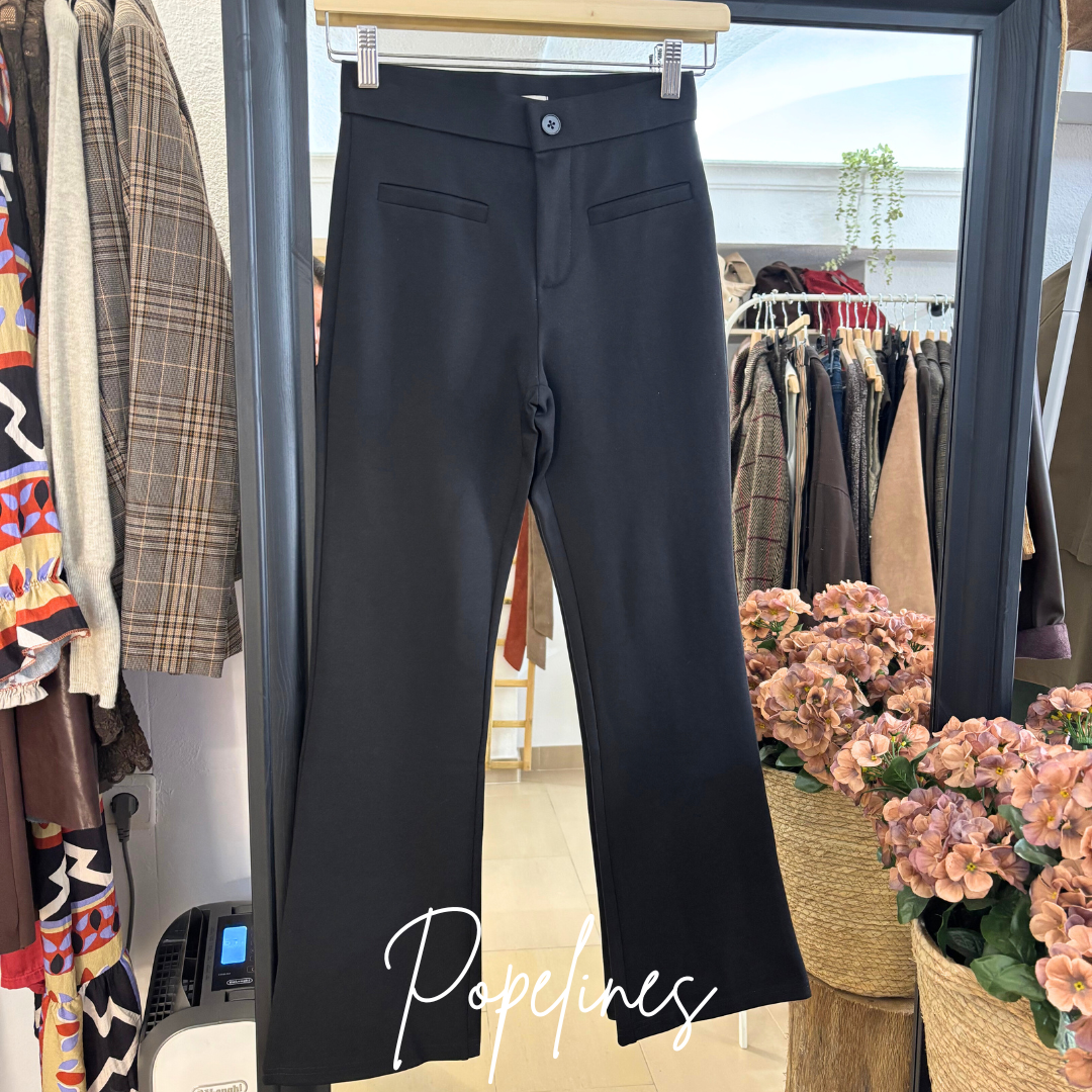 Pantalón flare negro