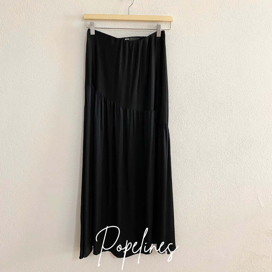 Falda Lola satinada negra