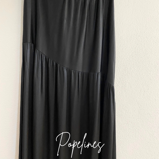 Falda Lola satinada negra