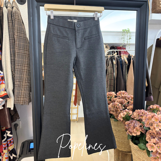 Pantalón flare gris