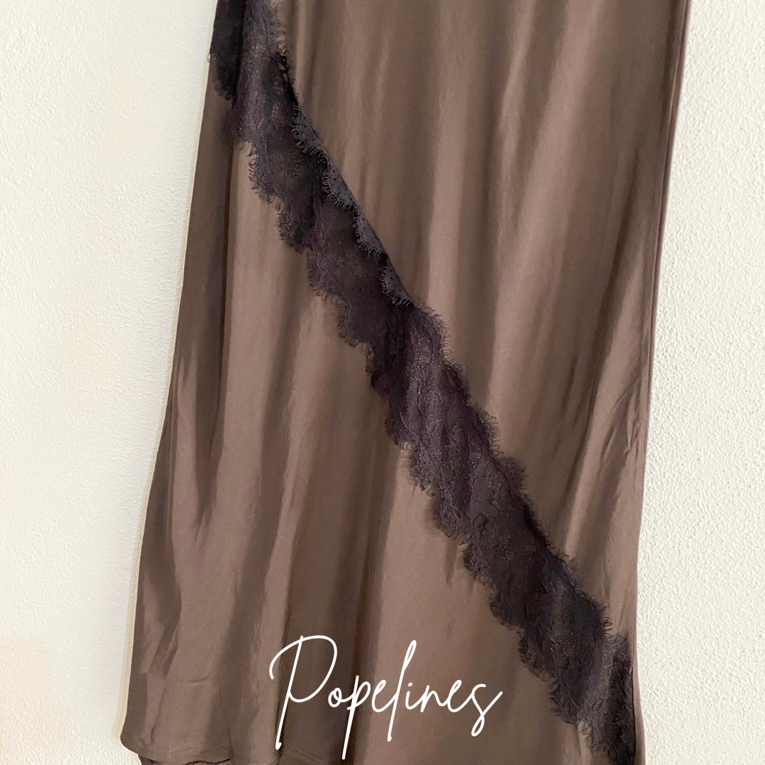 Falda encaje chocolate