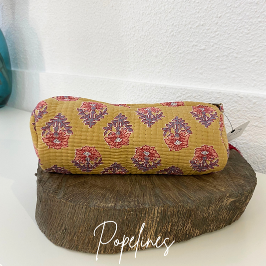 Estuche pequeño mostaza