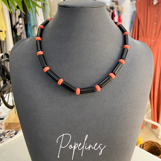 Cadena corales negra.