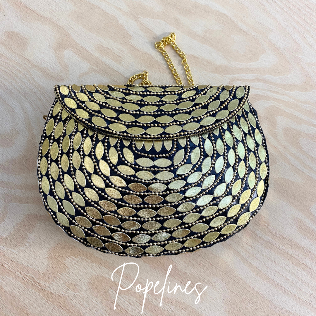 Bolso latón hojas