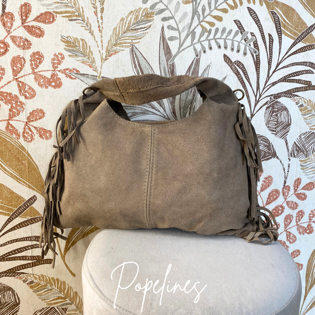 Bolso saco pequeño flecos camel