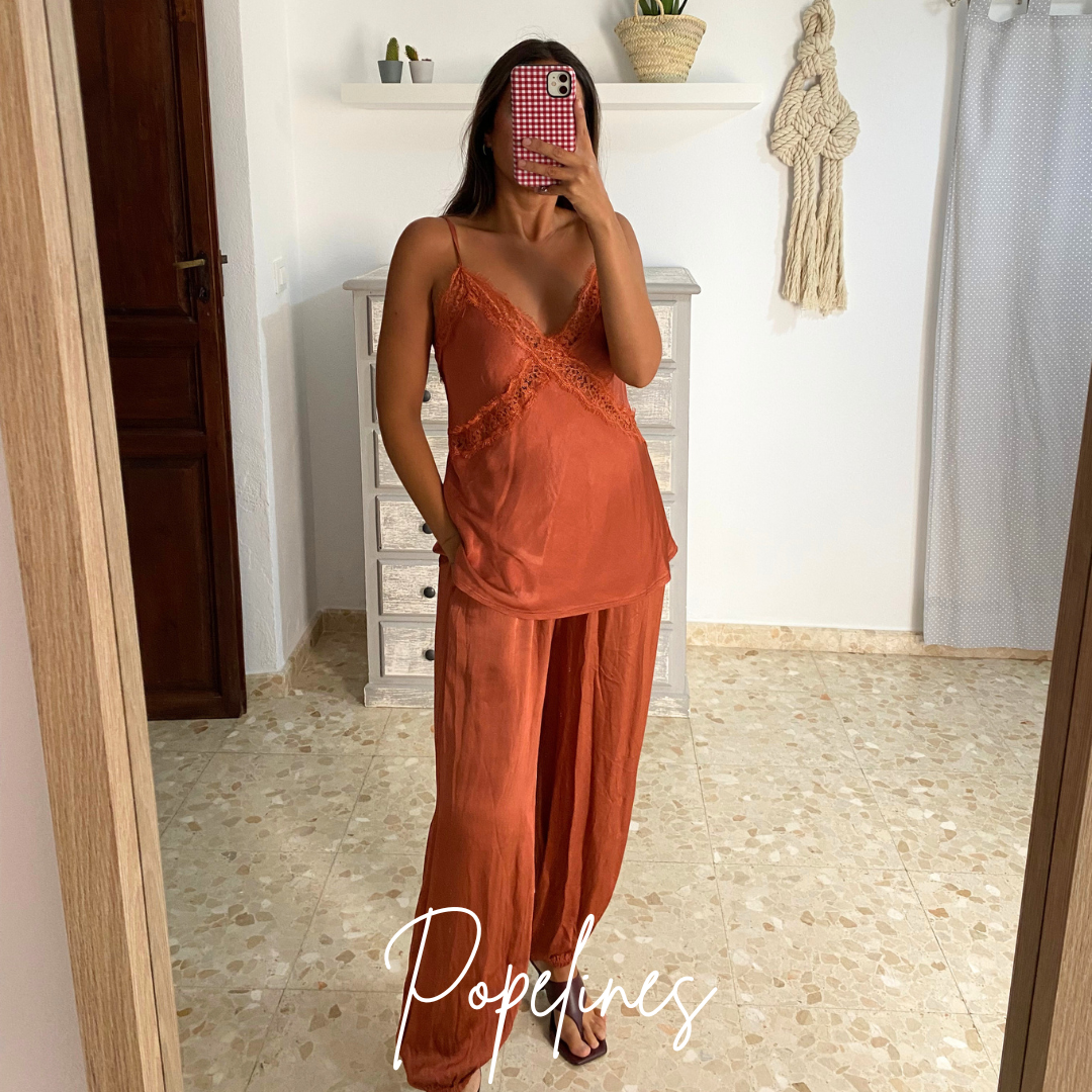 Pantalón bombacho satinado teja