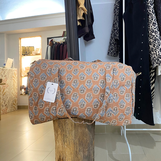 Bolso de viaje estampado tierra