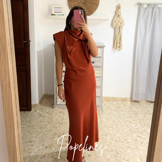 Vestido satinado teja