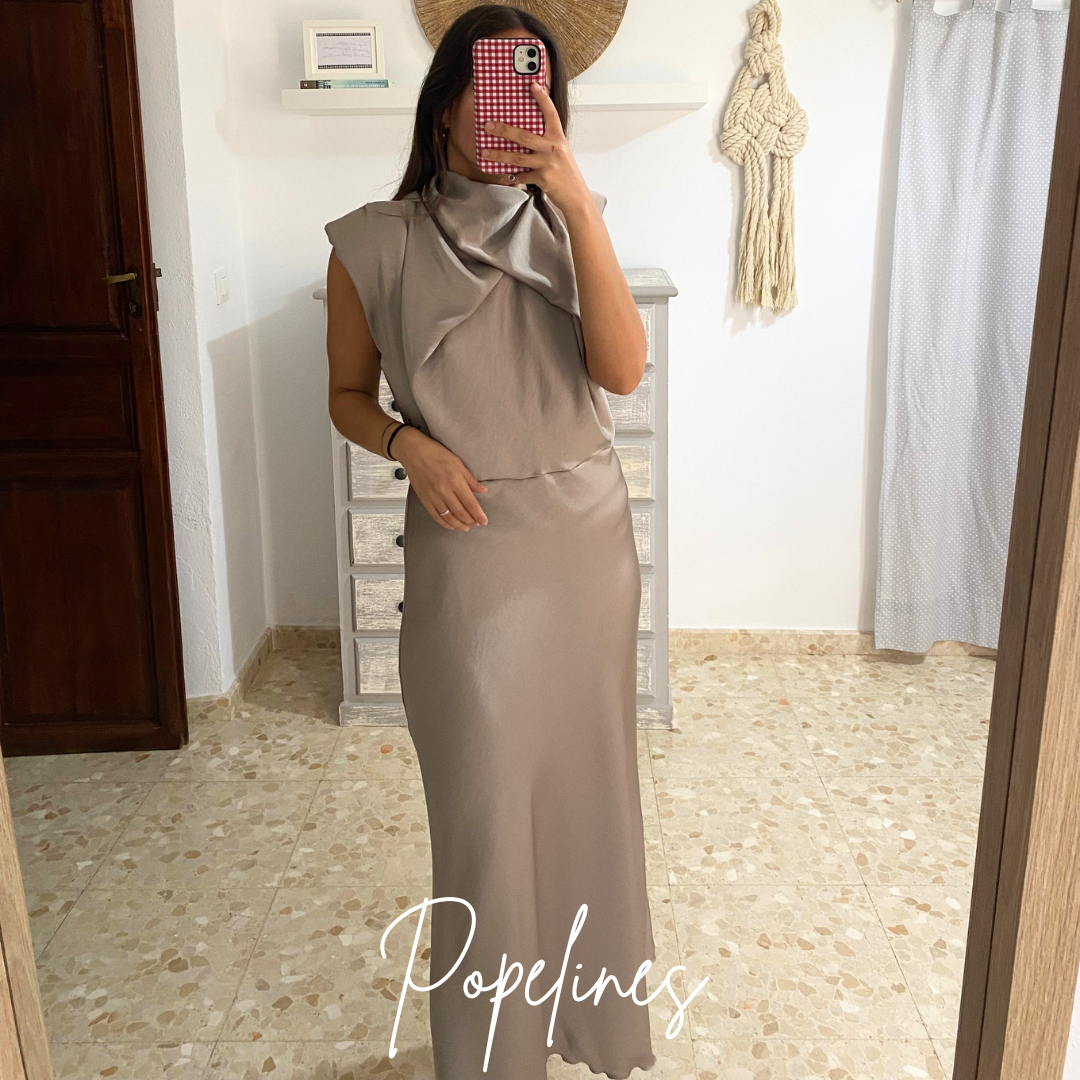 Vestido satinado topo