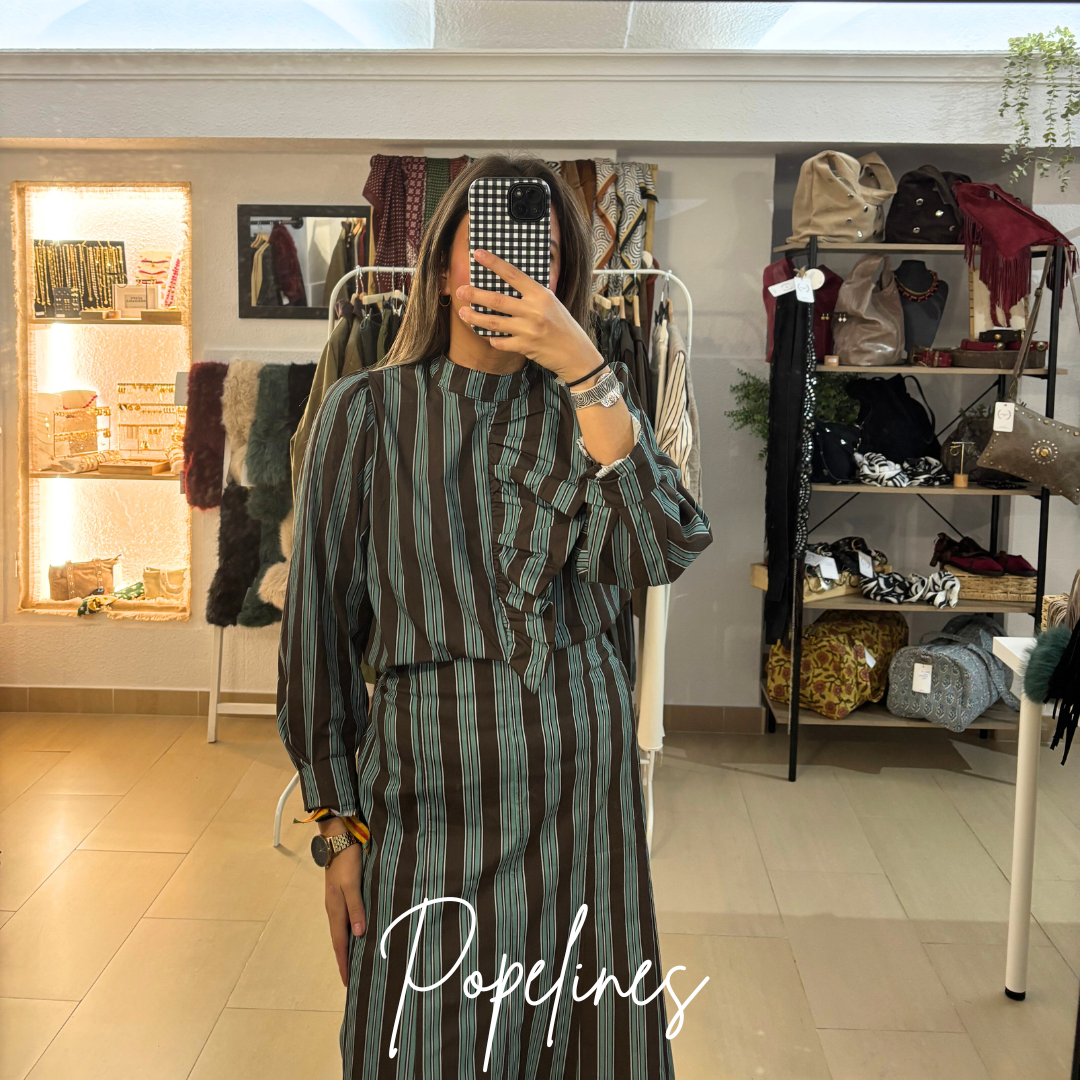 Blusa Calpe listas marrón