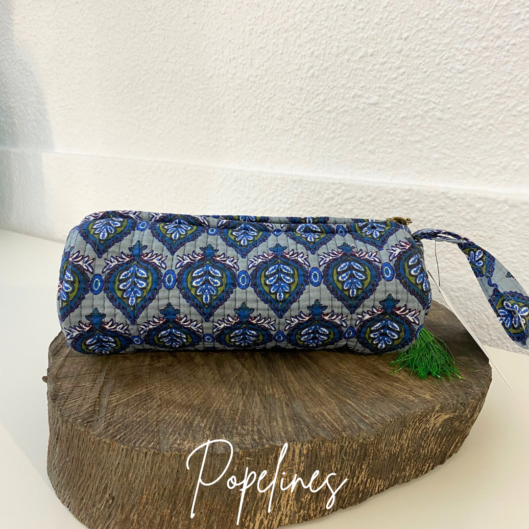 Estuche pequeño azul