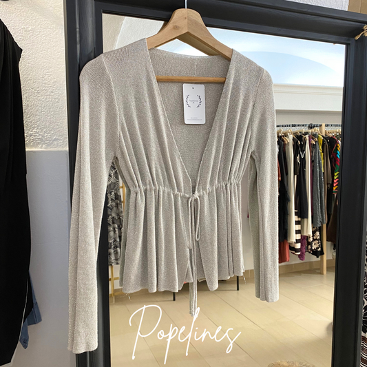 Top brillo beige plata