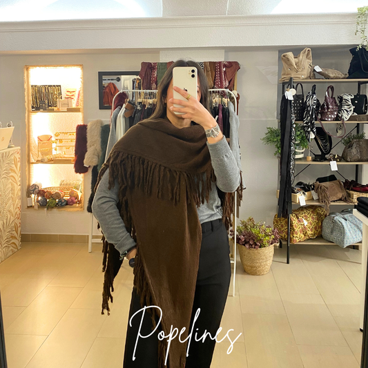 Capa lana flecos chocolate