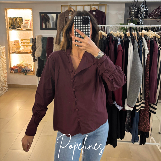 Blusa botón forrado vino