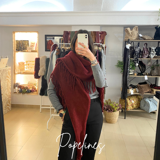 Capa lana flecos vino