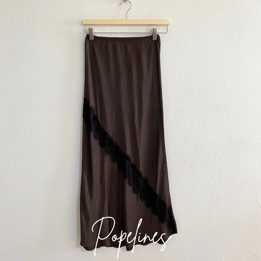 Falda encaje chocolate