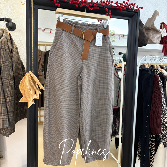 Pantalón pata de gallo burdeos