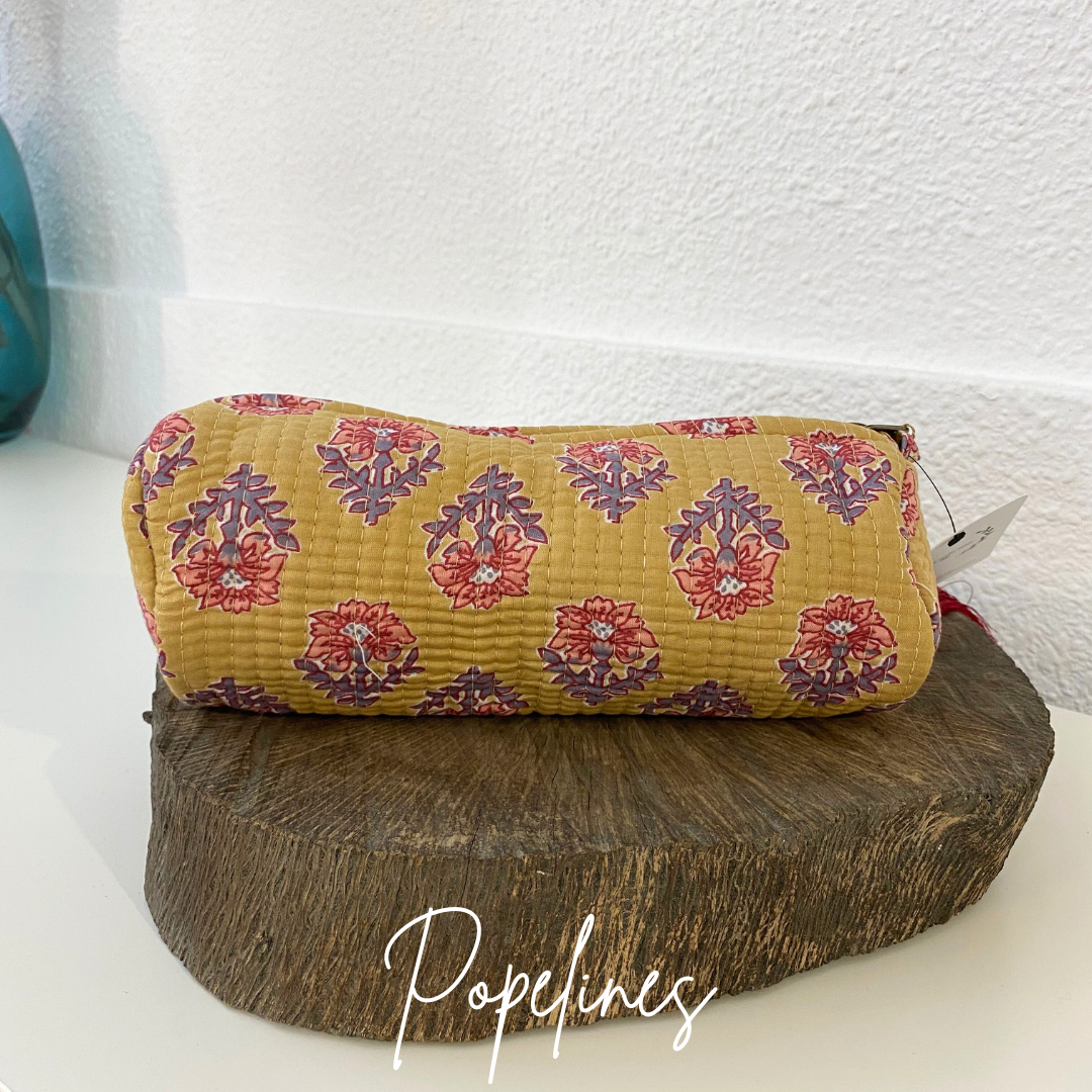 Estuche pequeño mostaza