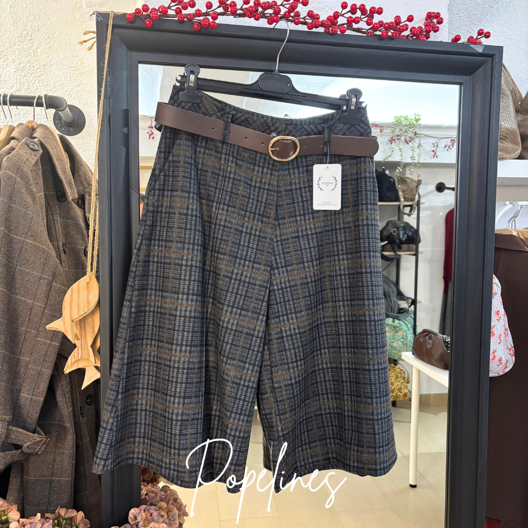 Bermudas azul marino