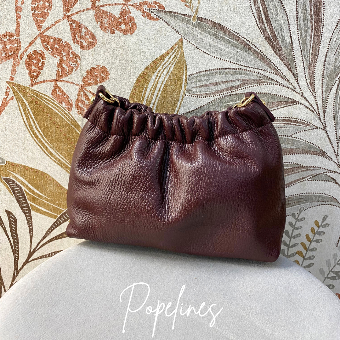 Bolso frunce burdeos