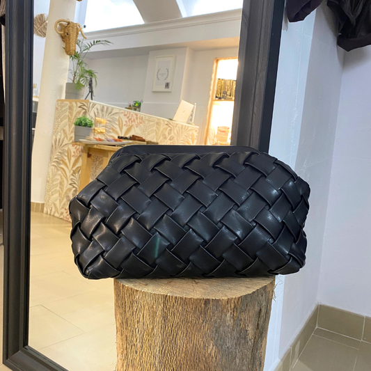 Bolso trenzado negro