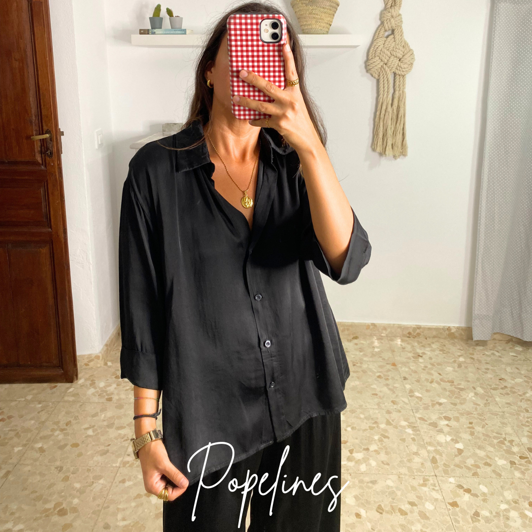 Camisa satinada negra