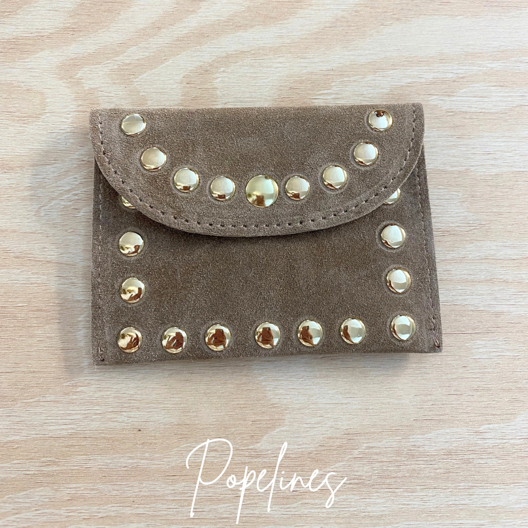 Cartera tachuela camel