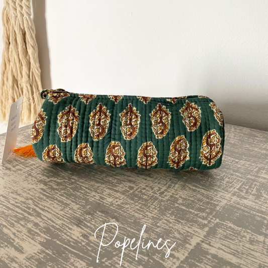 Estuche verde oscuro