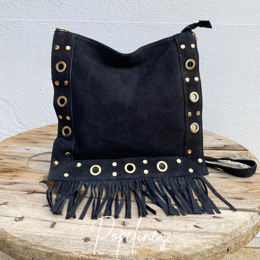 Bolso plano tachuelas negro