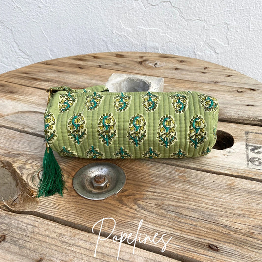 Estuche verde claro